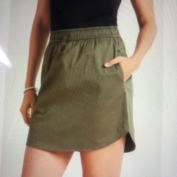 Sundry Dresses & Skirts - SUNDRY FOR EVEREVE Sundry Skirt with Bungee Drawcord in Olive